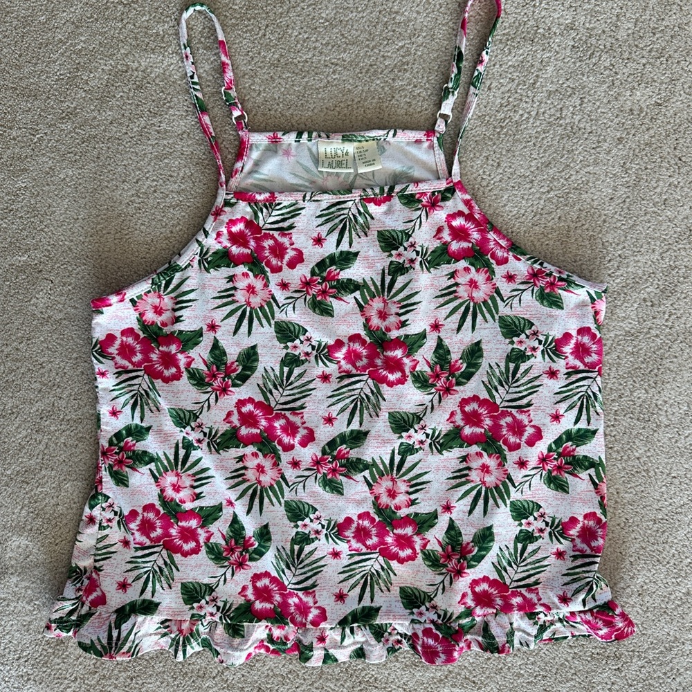 Lucy & Laurel Floral tank top